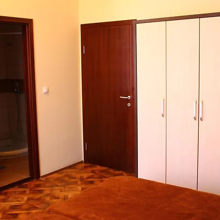 Apartment Crystal Lux